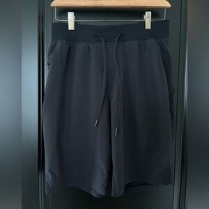 Lululemon “zeroed in linerless” men’s short. 9inch inseam. Size small. Black.